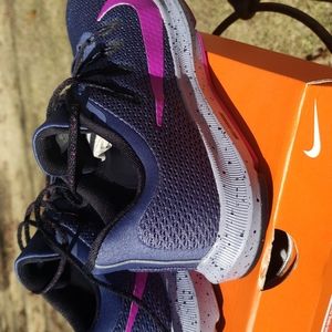 Nike Quest 2 SE Running Shoes